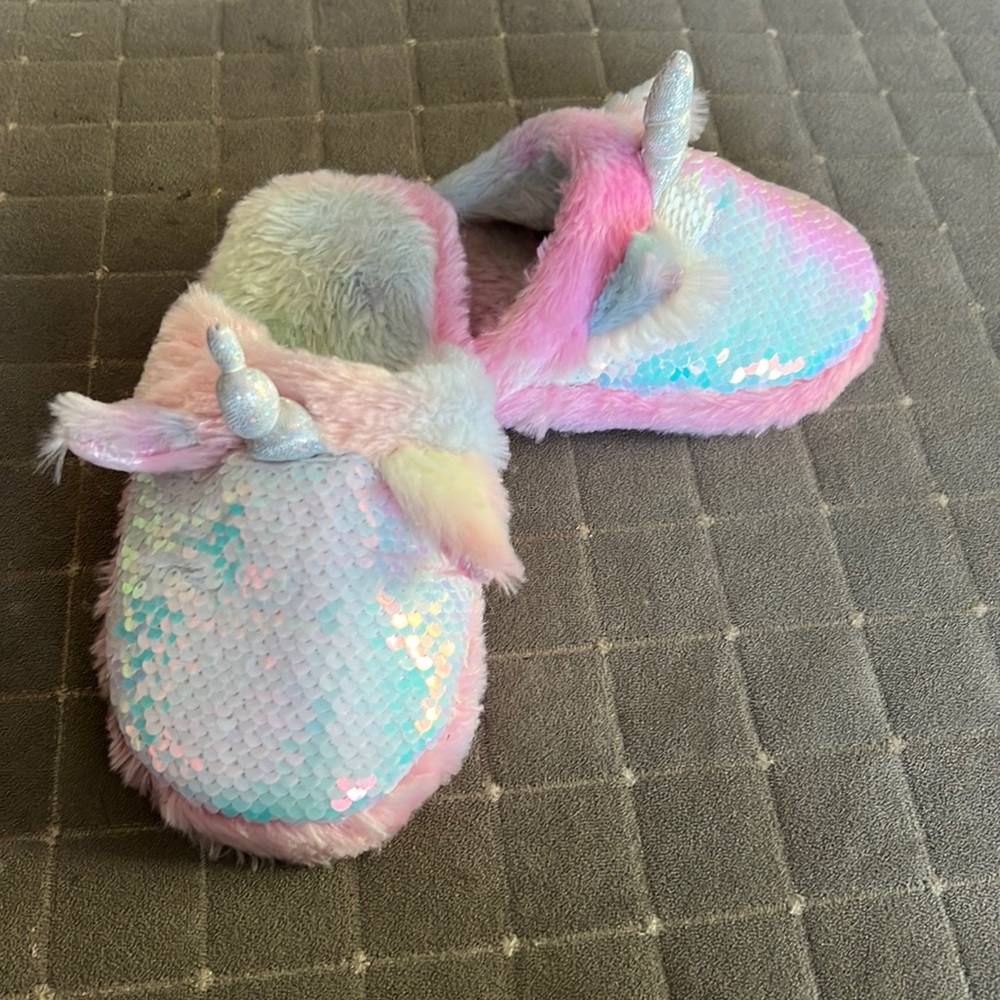 Girls Sequin Unicorn Slippers